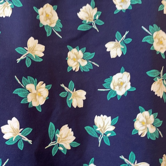 Lands End swim top - Picture 2 of 3